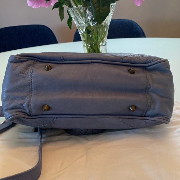 Liebeskind periwinkle blue leather Crossbody - Picture 5 of 9